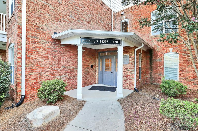 14333 San Paolo Lane