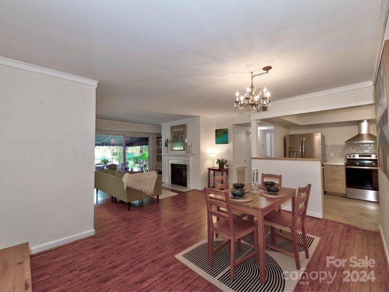 Property image 2 at 8311 Meadow Lakes Drive, Charlotte, NC 28210