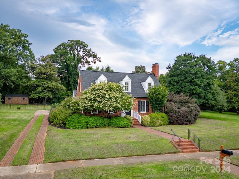 Property image 3 at 404 Ridgeway Avenue, Statesville, NC 28677