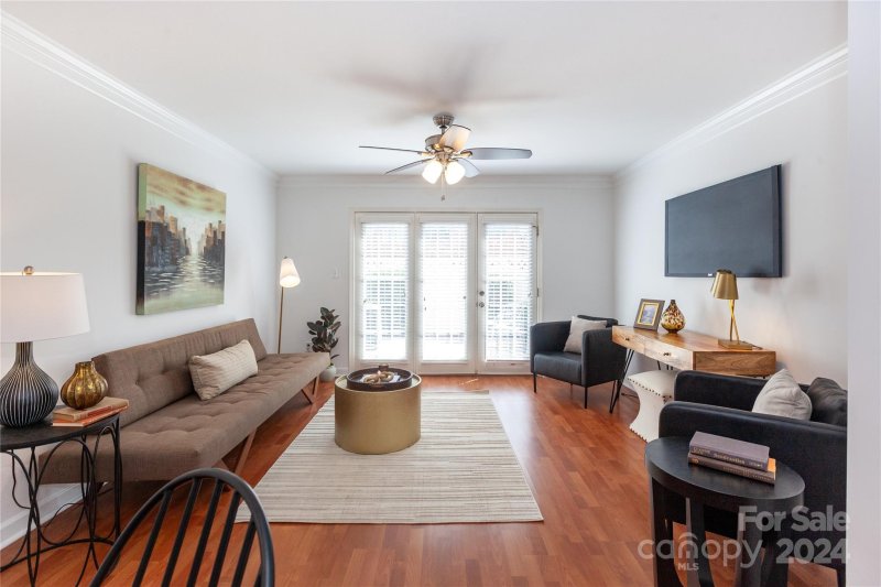 Property image 2 at 1330 Green Oaks Lane, Charlotte, NC 28205