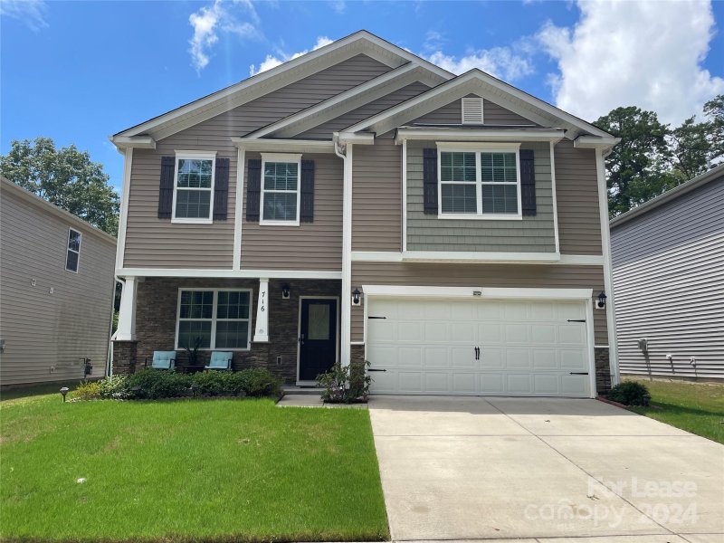 Property image 2 at 716 Larmore Avenue, Charlotte, NC 28216