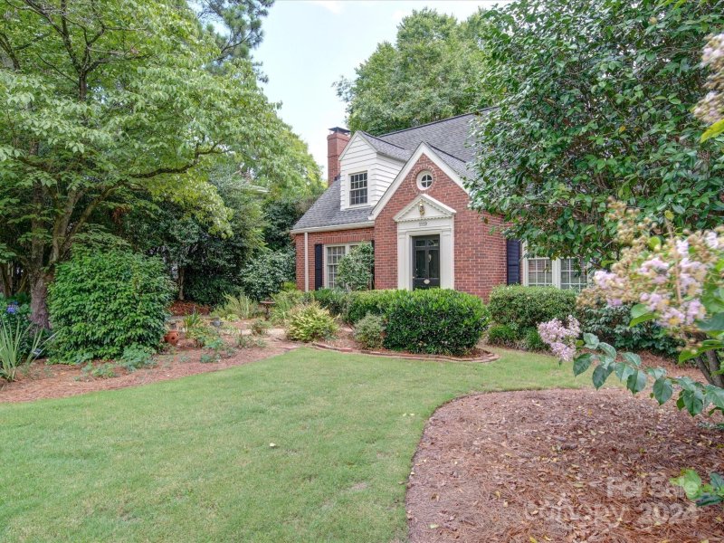 Property image 3 at 1119 S Belvedere Avenue, Gastonia, NC 28054