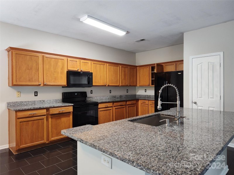 Property image 5 at 15728 Pedlar Mills Road, Charlotte, NC 28278