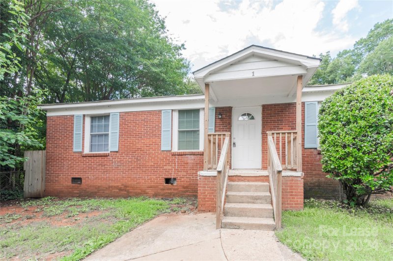 2517 Hemphill Street