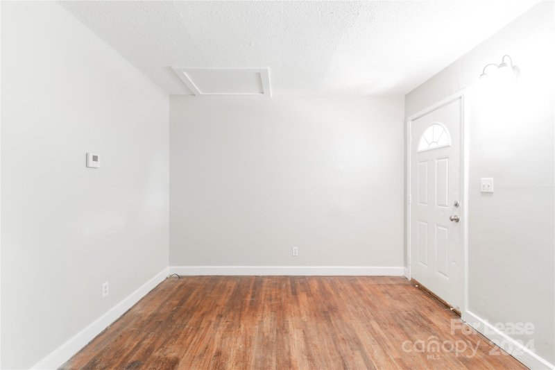 Property image 5 at 2517 Hemphill Street, Charlotte, NC 28208