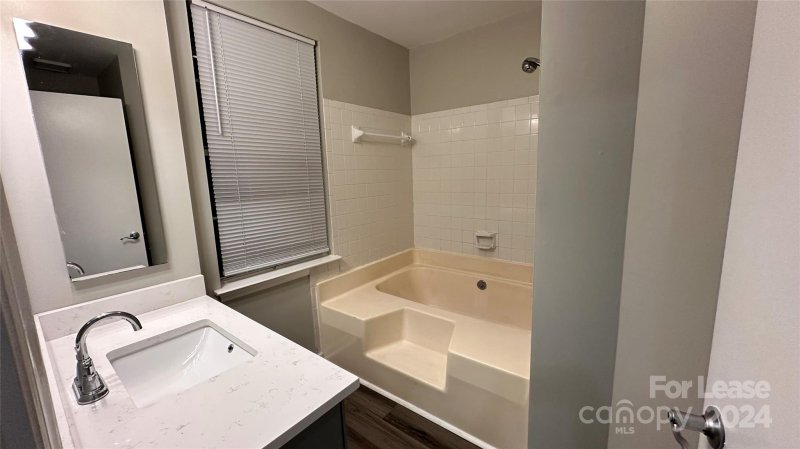 Property image 3 at 4807 Pennant Place, Charlotte, NC 28212