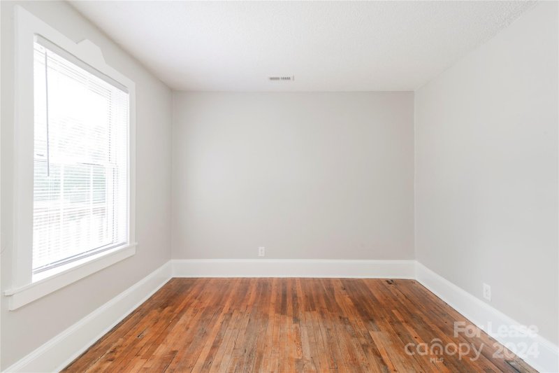 Property image 3 at 2517 Hemphill Street, Charlotte, NC 28208