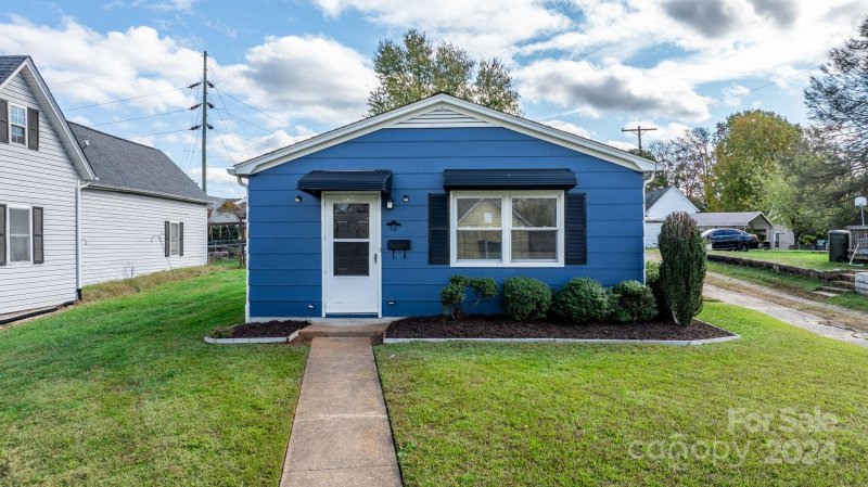 Property image 2 at 63 14th Street, Hickory, NC 28602