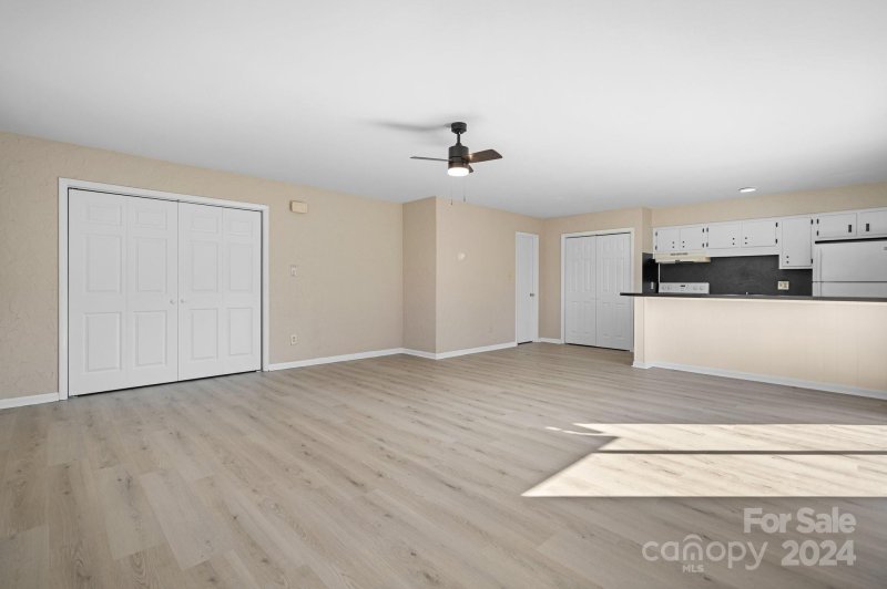 Property image 4 at 63 14th Street, Hickory, NC 28602