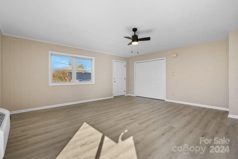 Property image 5 at 63 14th Street, Hickory, NC 28602