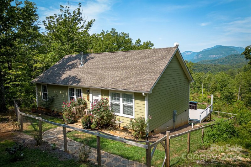 Property image 4 at 230 Sparrows Way, Lake Lure, NC 28746