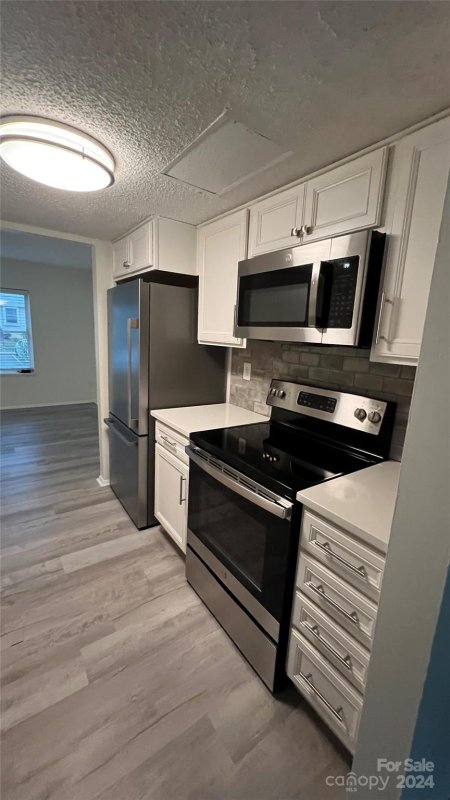 Property image 4 at 9408 Lexington Circle, Charlotte, NC 28213