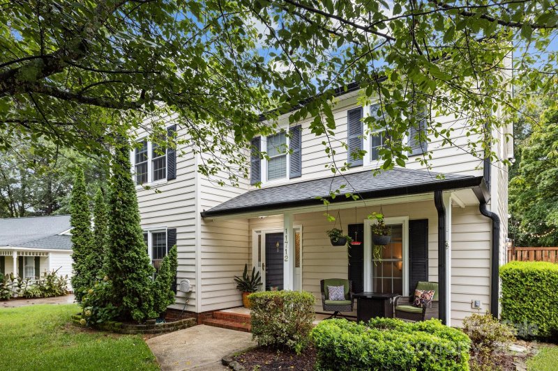 Property image 2 at 11712 Fernhurst Lane, Charlotte, NC 28277