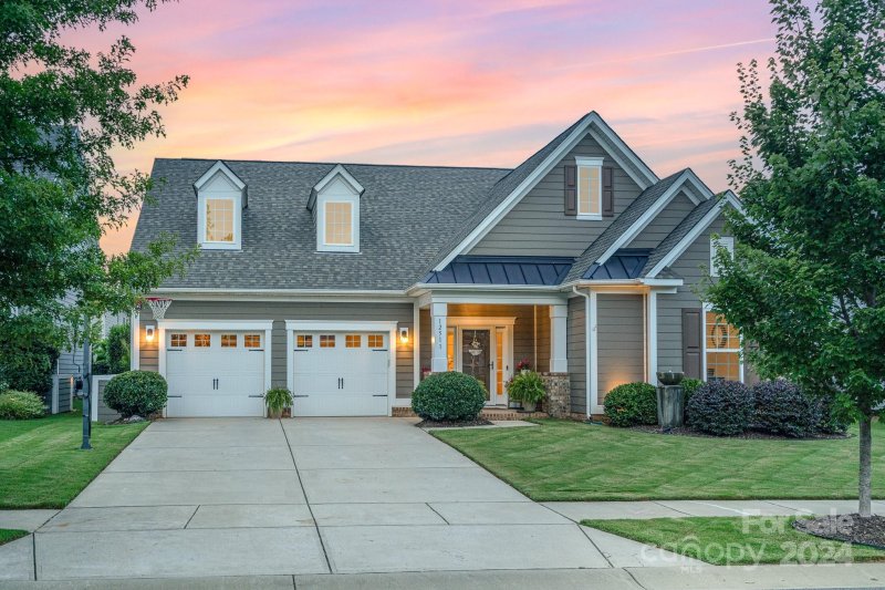 Property image 2 at 12511 Old Westbury Drive, Cornelius, NC 28031