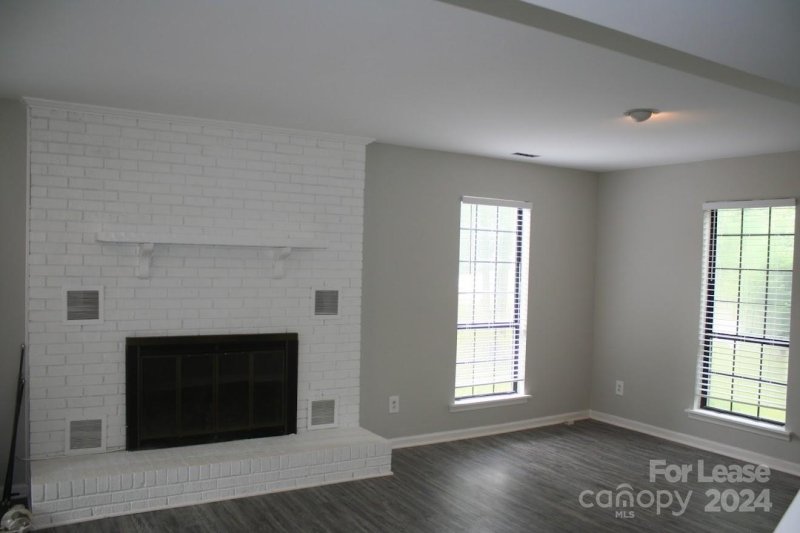 Property image 2 at 11619 Park Road, Charlotte, NC 28226