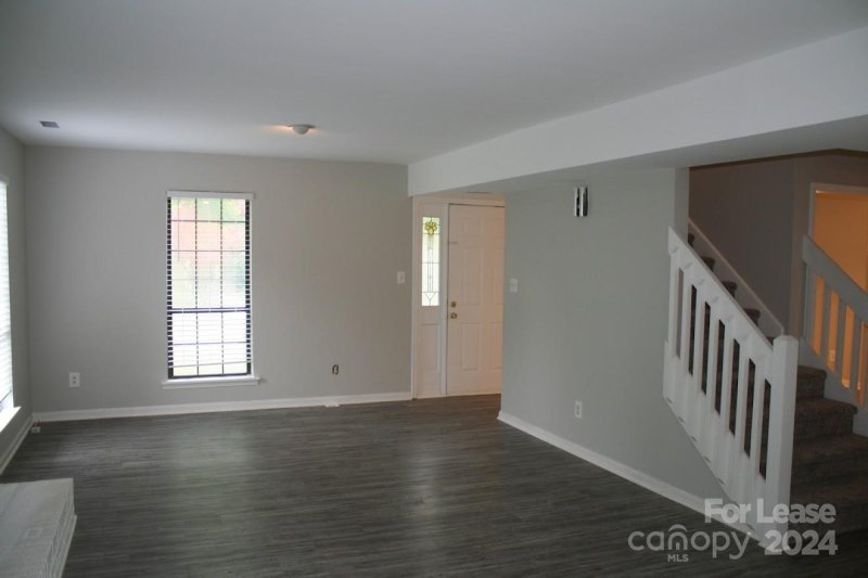 Property image 3 at 11619 Park Road, Charlotte, NC 28226