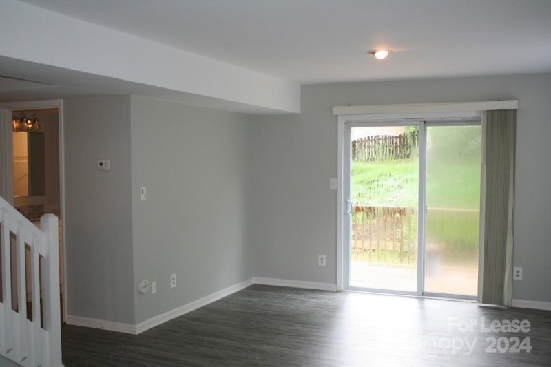 Property image 4 at 11619 Park Road, Charlotte, NC 28226