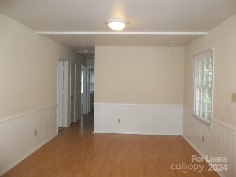 Property image 4 at 5022 Brooktree Drive, Charlotte, NC 28208