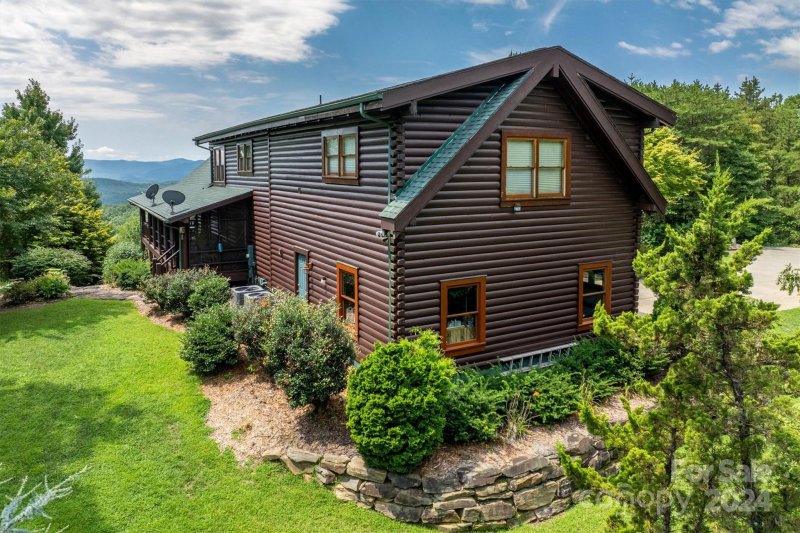 Property image 5 at 3918 Skyline Drive, Morganton, NC 28655