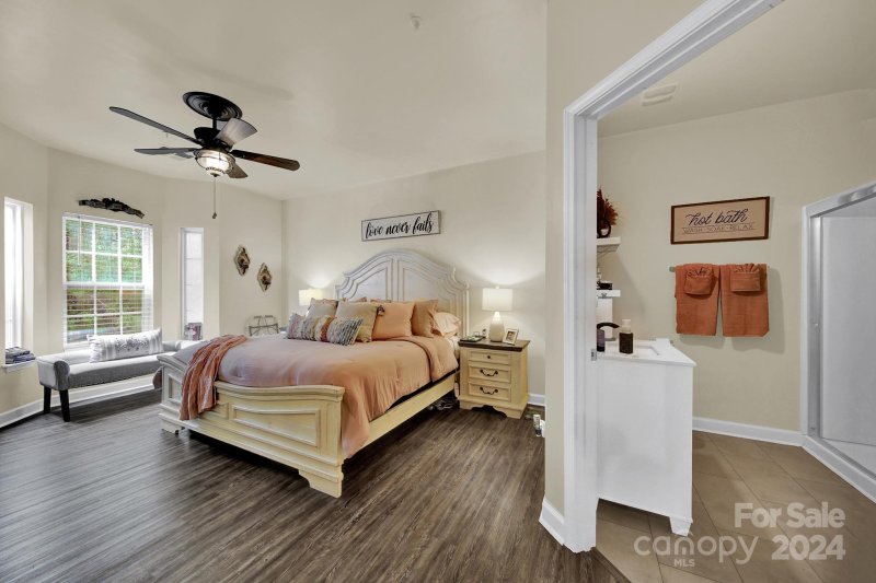 Property image 3 at 2546 Carya Pond Lane, Charlotte, NC 28212