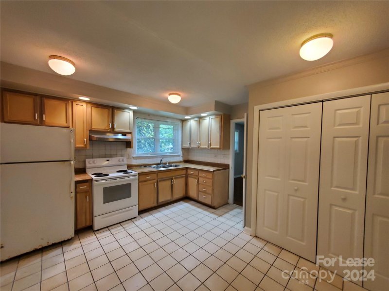 Property image 5 at 1442 Academy Street, Charlotte, NC 28205