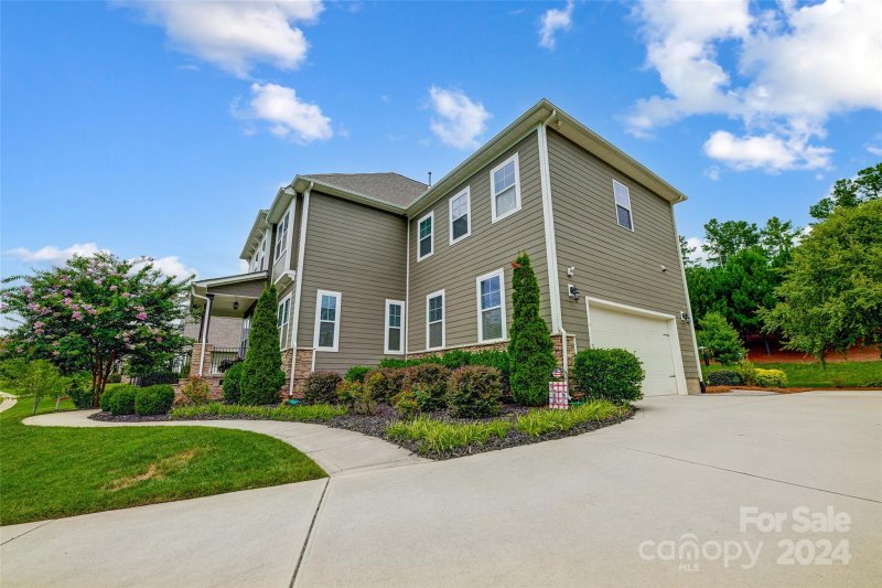 Property image 2 at 217 N Centurion Lane, Mount Holly, NC 28120