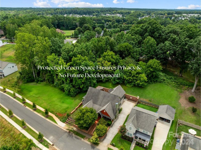 Property image 3 at 8244 Dumphries Drive, Huntersville, NC 28078