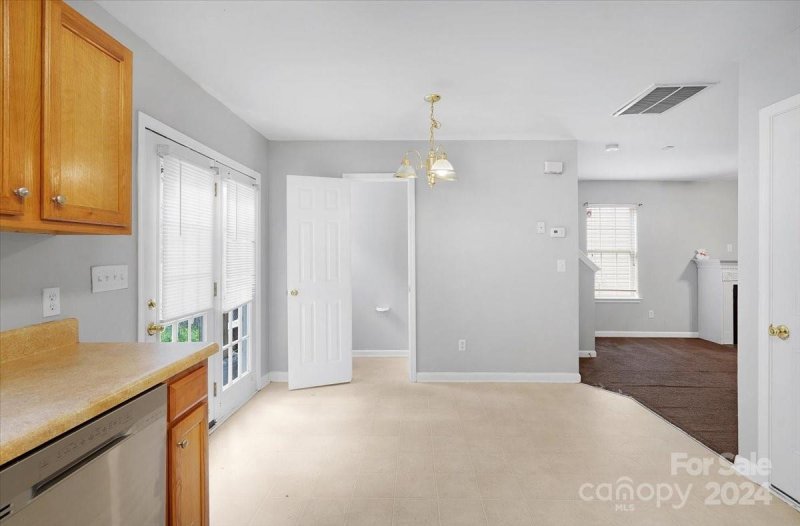 Property image 4 at 5640 Henderson Oaks Drive, Charlotte, NC 28269