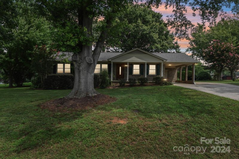 Property image 2 at 108 Colonial Drive, Kings Mountain, NC 28086