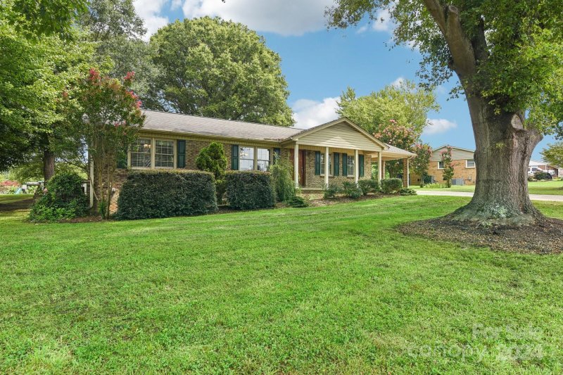 Property image 4 at 108 Colonial Drive, Kings Mountain, NC 28086