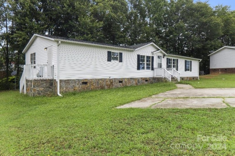 Property image 2 at 1173 Lauren Marie Court, Gastonia, NC 28052