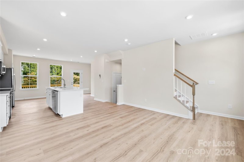 Property image 3 at 3322 Beeler Lane, Charlotte, NC 28208