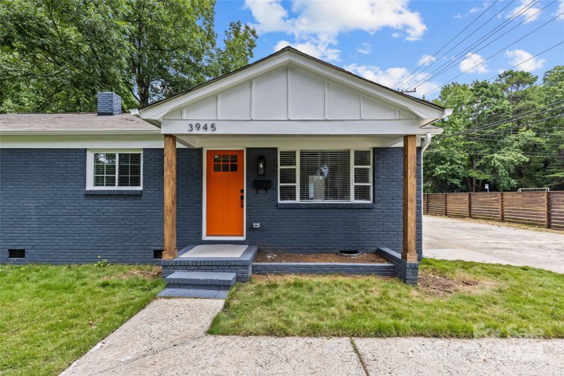 Property image 2 at 3945 Foxford Place, Charlotte, NC 28215