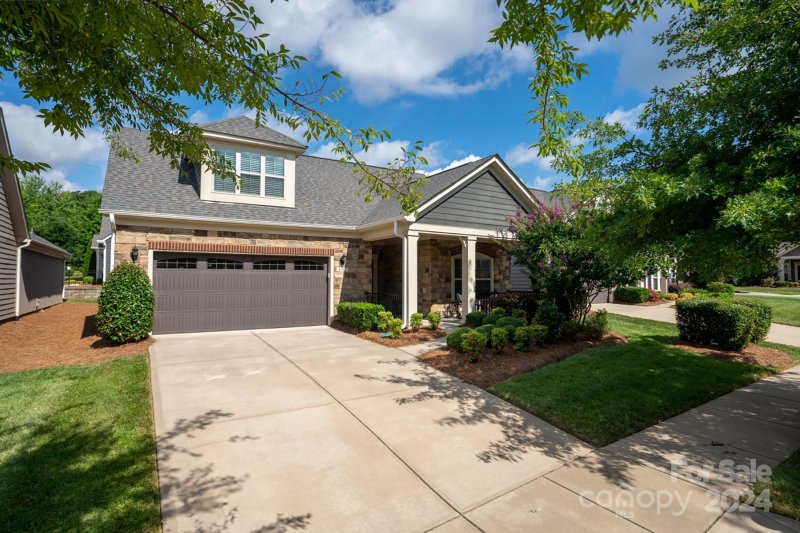 Property image 2 at 8311 Parknoll Drive, Huntersville, NC 28078