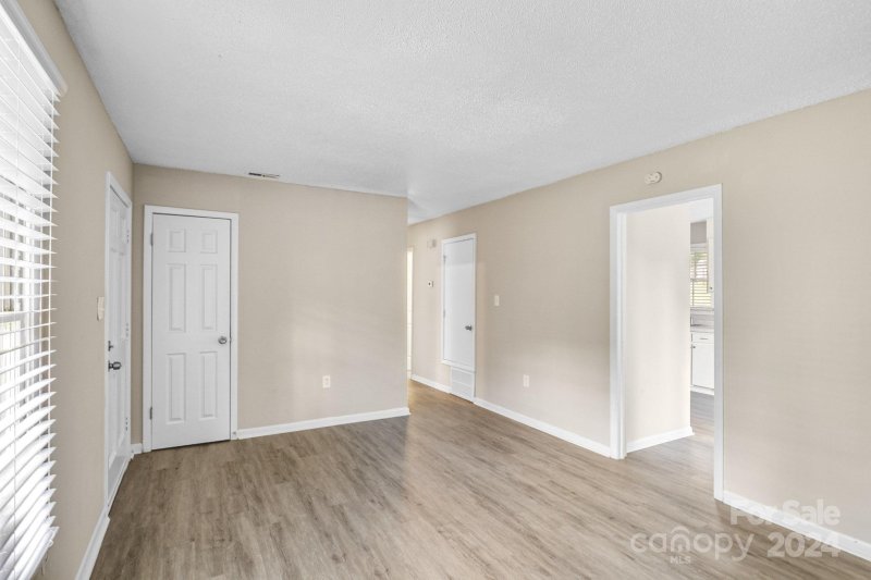 Property image 4 at 1301 Milan Road, Charlotte, NC 28216