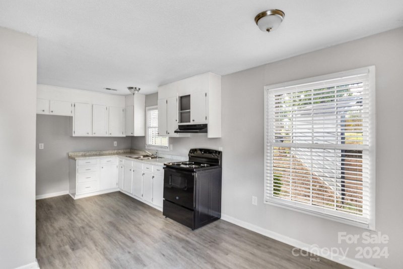 Property image 5 at 1301 Milan Road, Charlotte, NC 28216