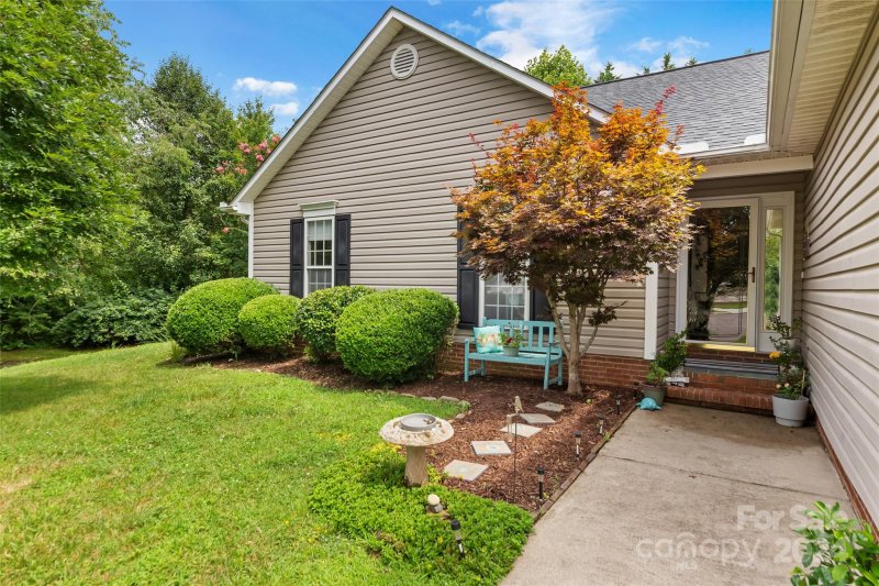 Property image 2 at 28 Sand Pebble Court, Fletcher, NC 28732