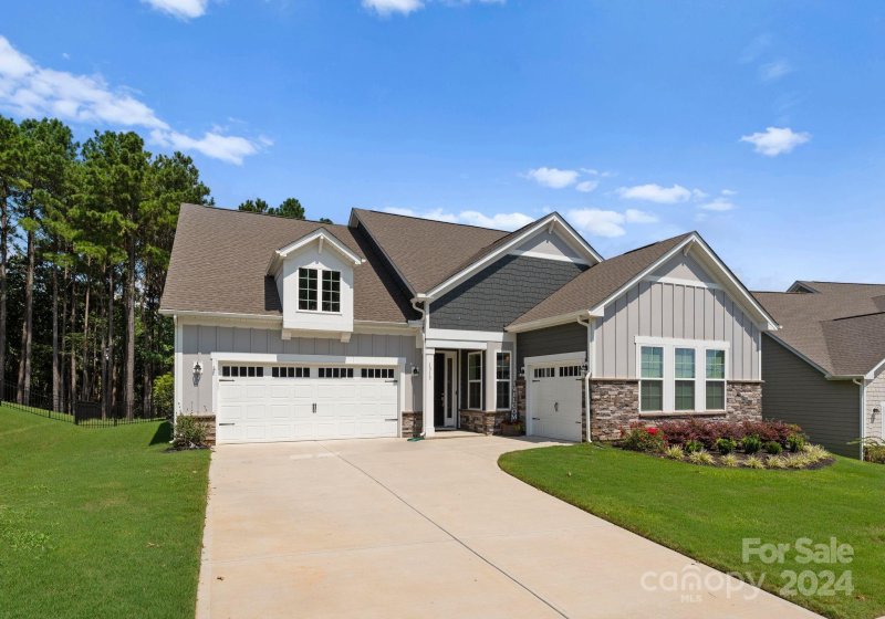 Property image 2 at 1313 Dali Boulevard, Mount Holly, NC 28120