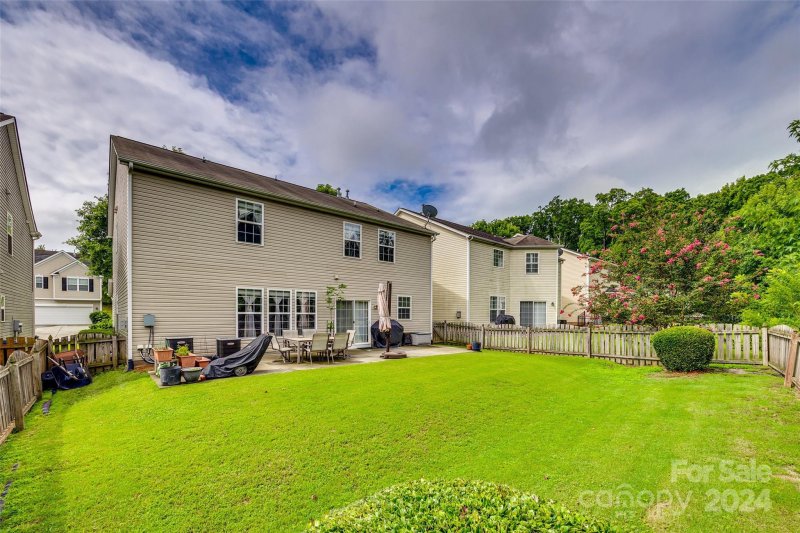 Property image 3 at 16019 Raptor Court, Charlotte, NC 28278