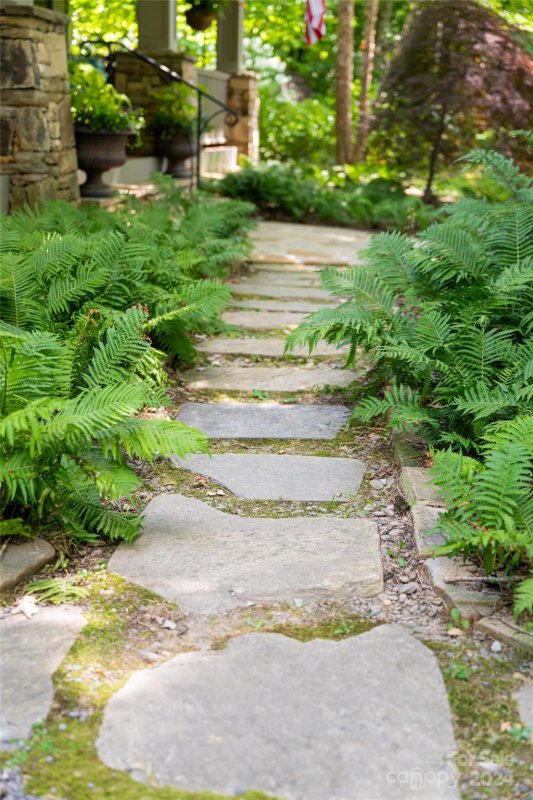 Property image 2 at 104 Donne Drive, Black Mountain, NC 28711