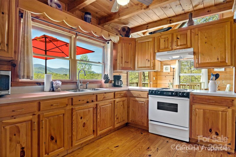 Property image 5 at 231 Rabbits Place, Lake Lure, NC 28746