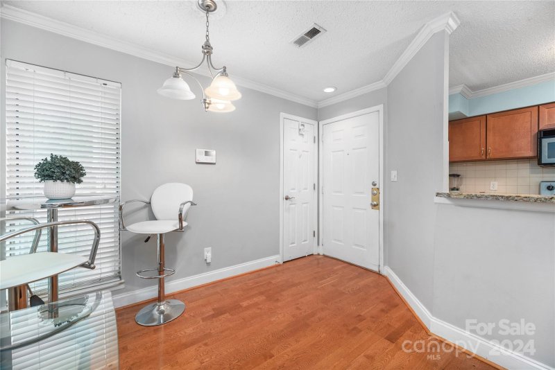 Property image 4 at 2518 Cranbrook Lane, Charlotte, NC 28207