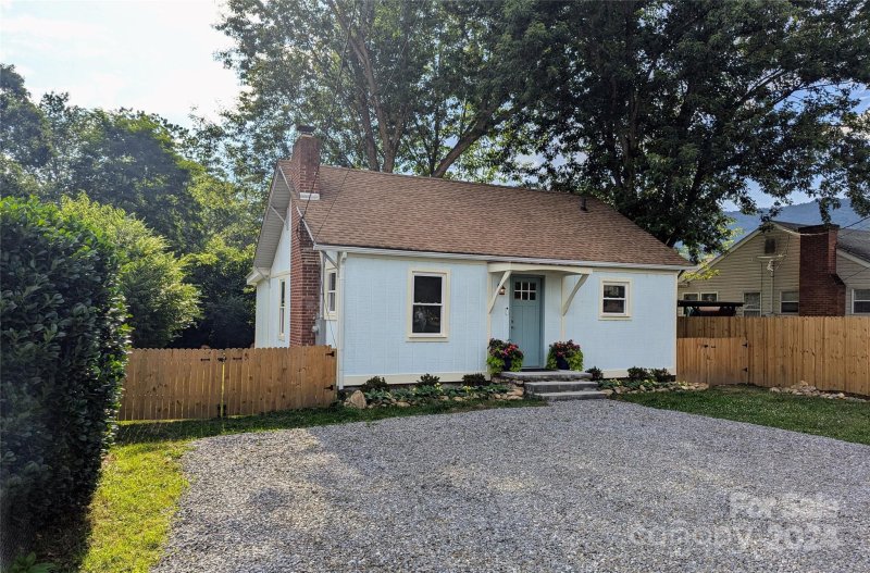 Property image 2 at 33 Maxwell Street, Waynesville, NC 28786