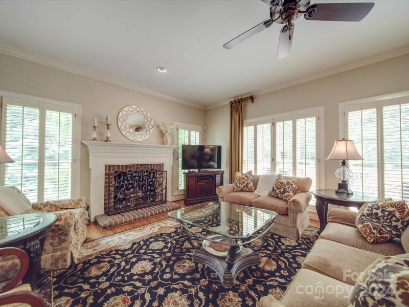 Property image 3 at 2505 Robin Hill Drive, Charlotte, NC 28210
