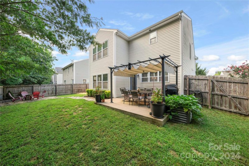 Property image 3 at 442 Dutch White Drive, Clover, SC 29710