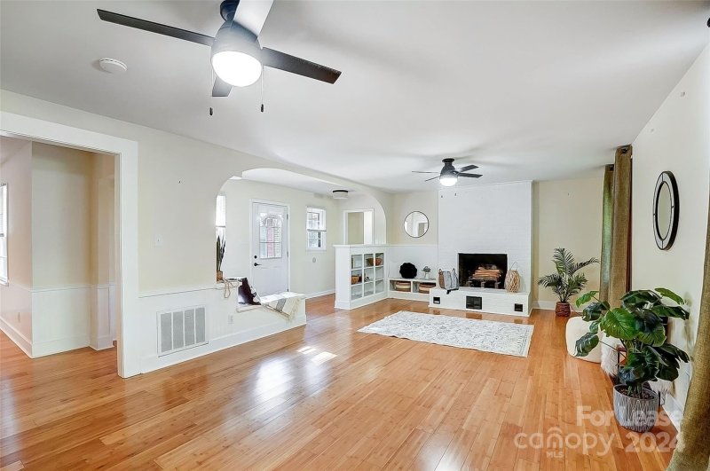 Property image 2 at 15008 Pawnee Trail, Matthews, NC 28104