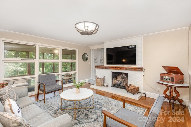 Property image 5 at 4127 Winfield Drive, Charlotte, NC 28205