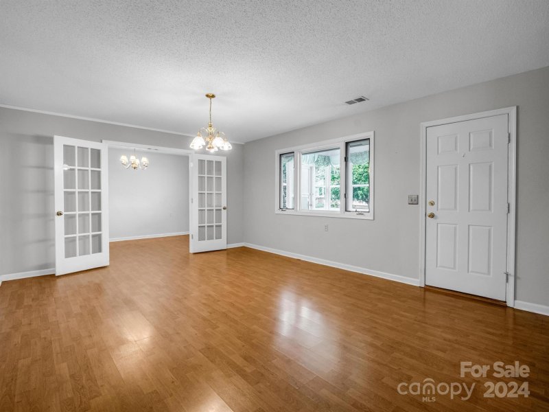 Property image 5 at 241 Dartcrest Drive, Hendersonville, NC 28792