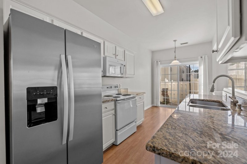 Property image 5 at 8240 Gossomer Bay Drive, Charlotte, NC 28270