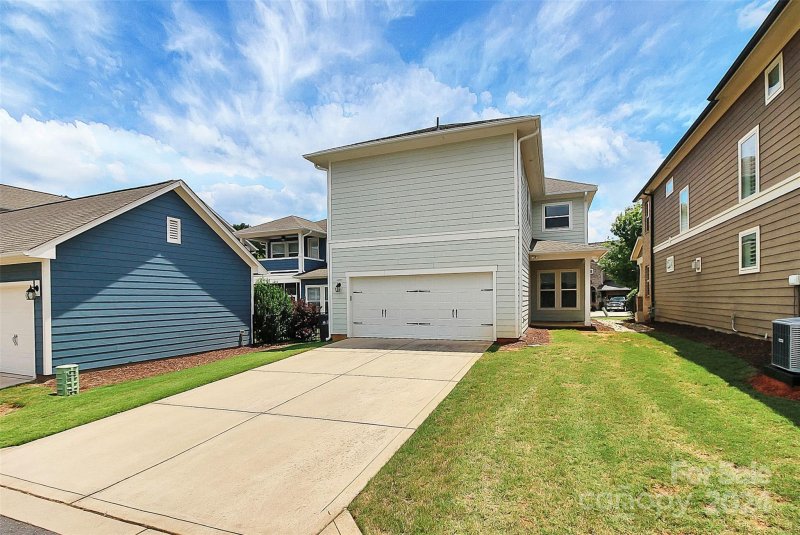 Property image 4 at 6529 Honeymeade Circle, Charlotte, NC 28277